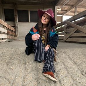 Charlie 1 Horse Highway hat in maroon